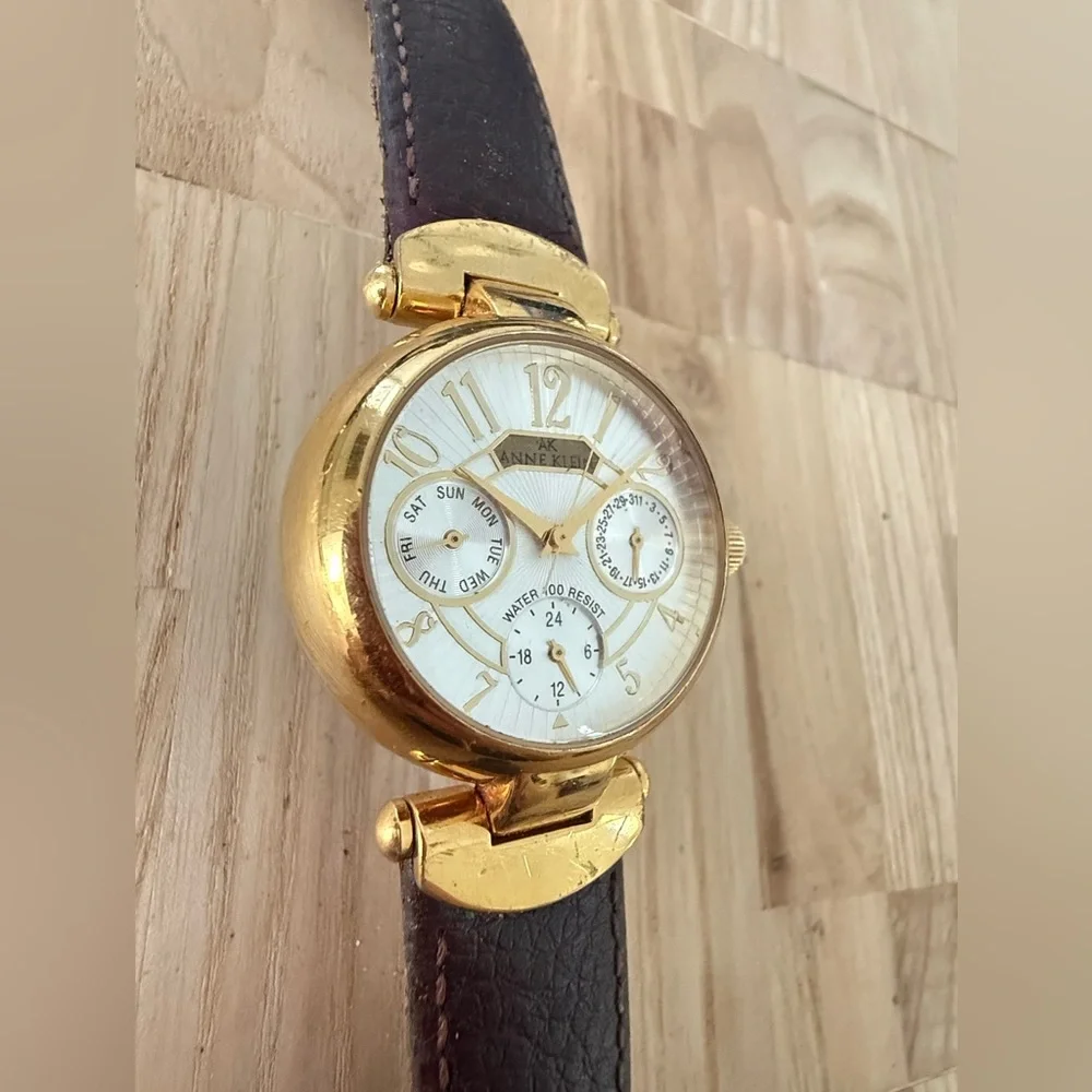 Vintage Anne Klein ladies gold tone brown leather watch NEW BATTERY